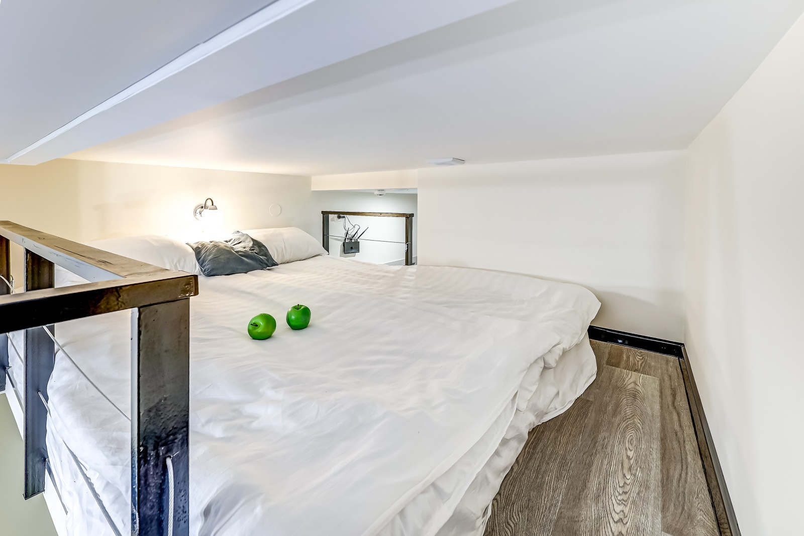 Двухуровневая студия в центре Санкт-Петербурга