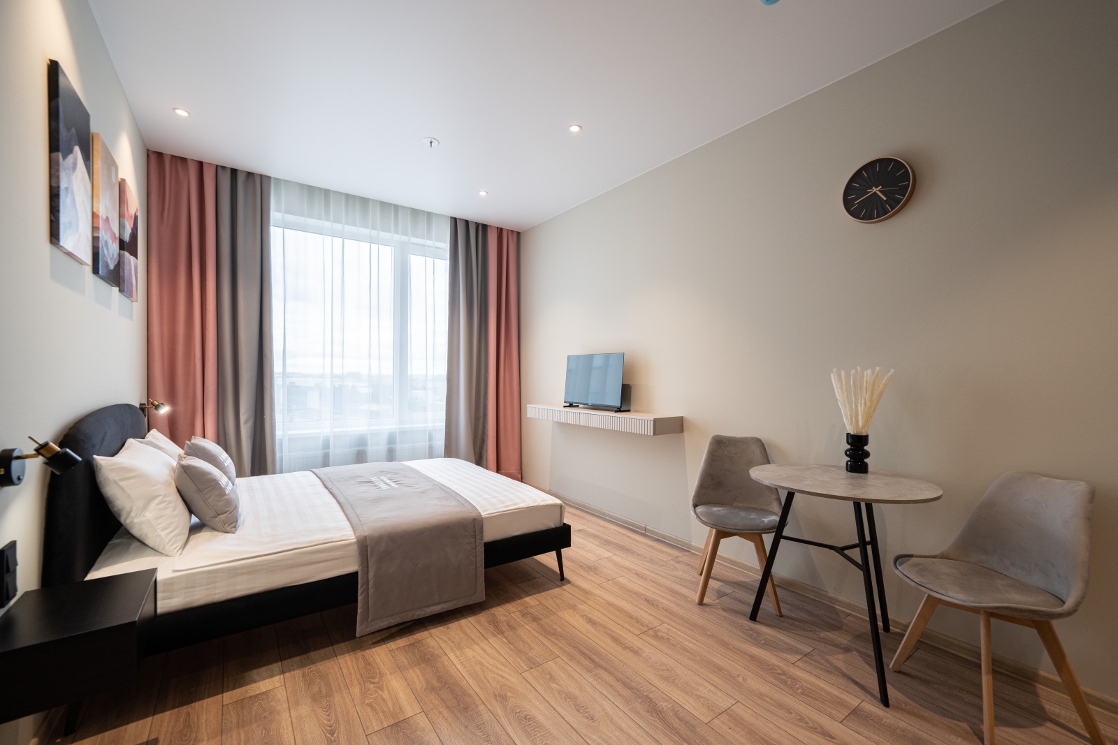 Inndays Apartments на Ладожской