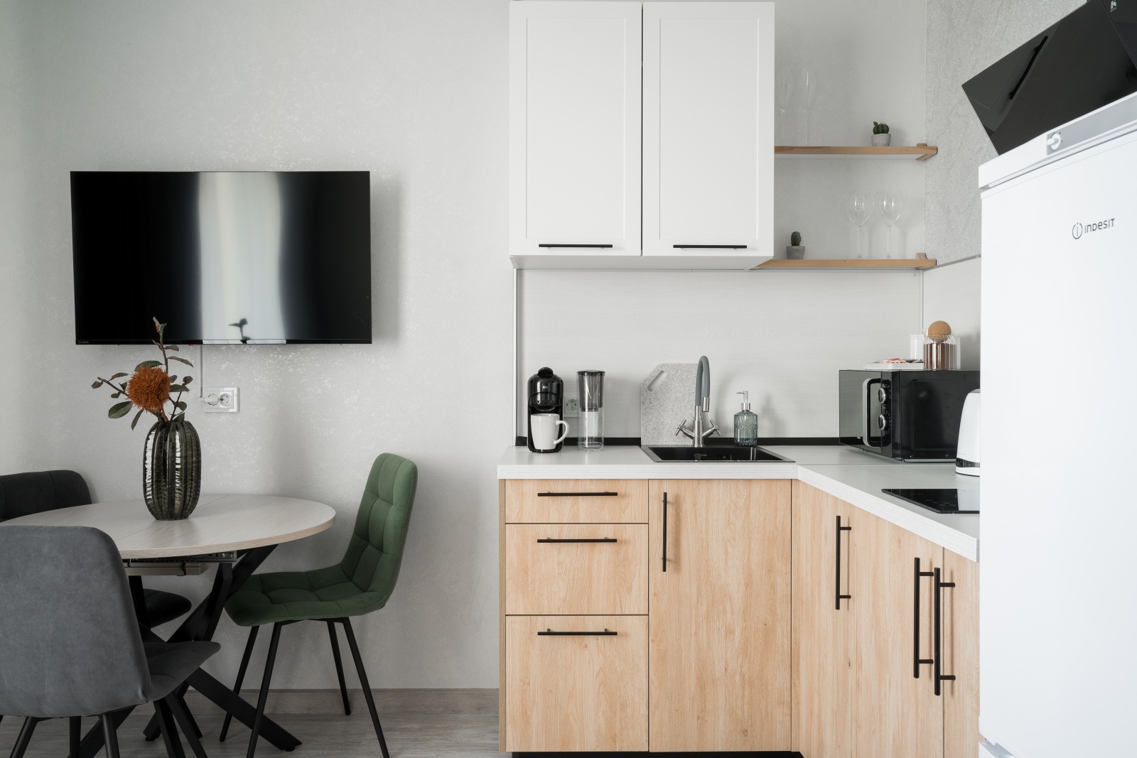 Светлая, красивая, уютная квартира-студия!