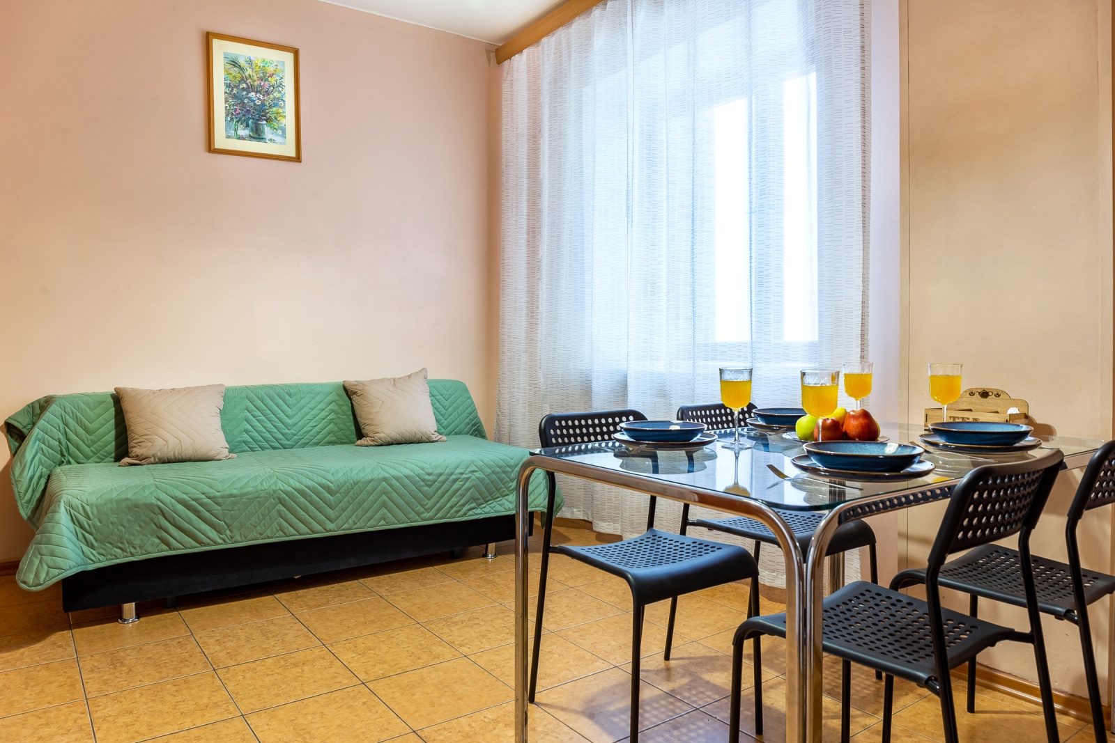 Однокомнатная около метро