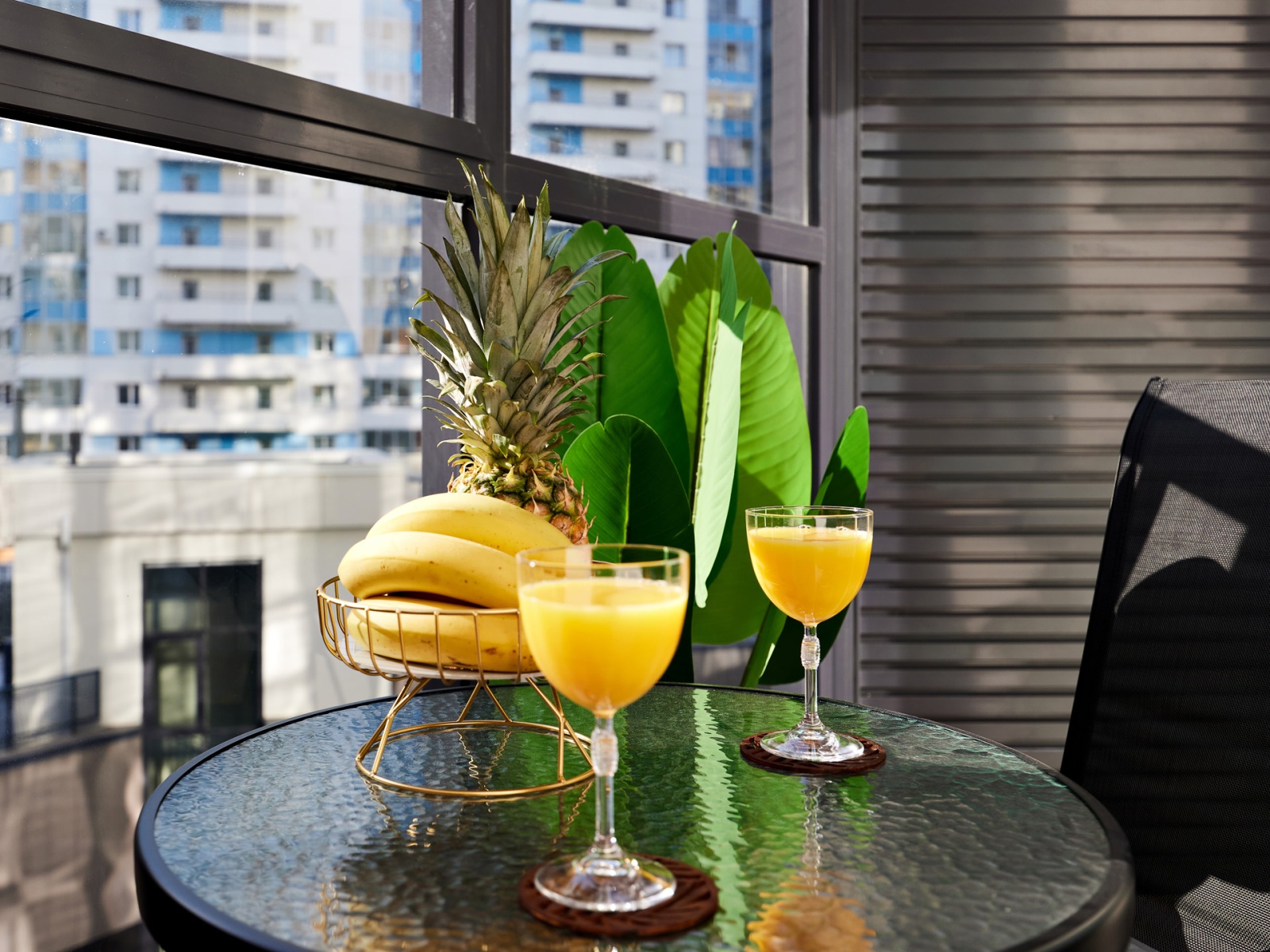 Студия у метро Приморская "Капучино"