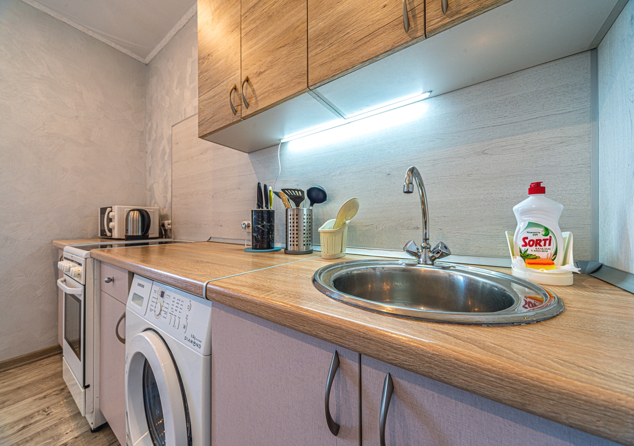 Двухкомнатная квартира около института Профсоюзов