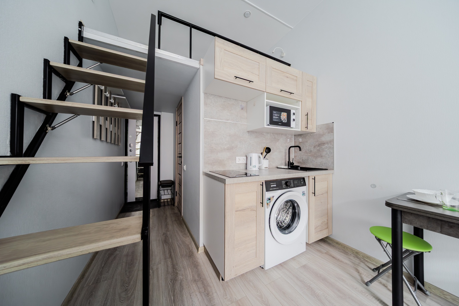 Коломенская 10