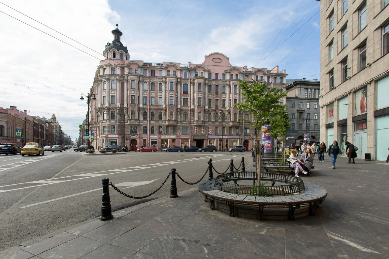 Историческая квартира в сердце Петербурга