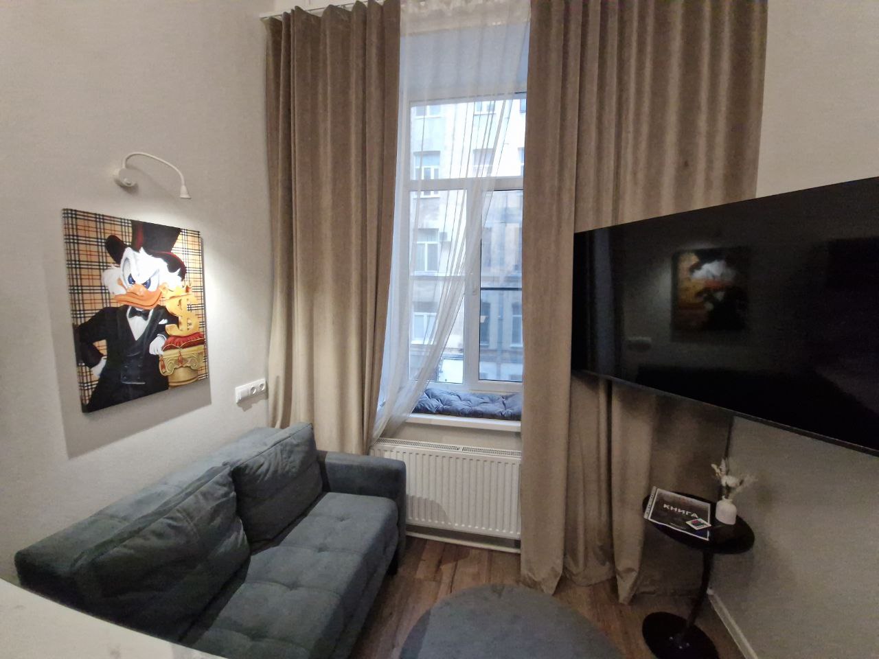 Квартира-студия APARTS в историческом центре, Боровая 11-13