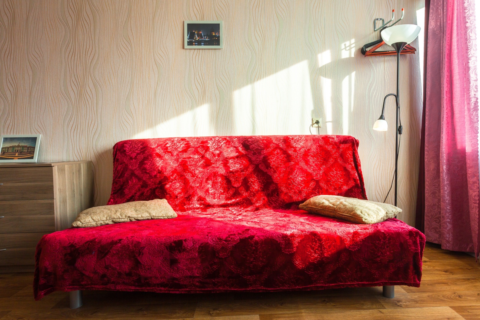 Однокомнатная на Белы Куна 13 к.4