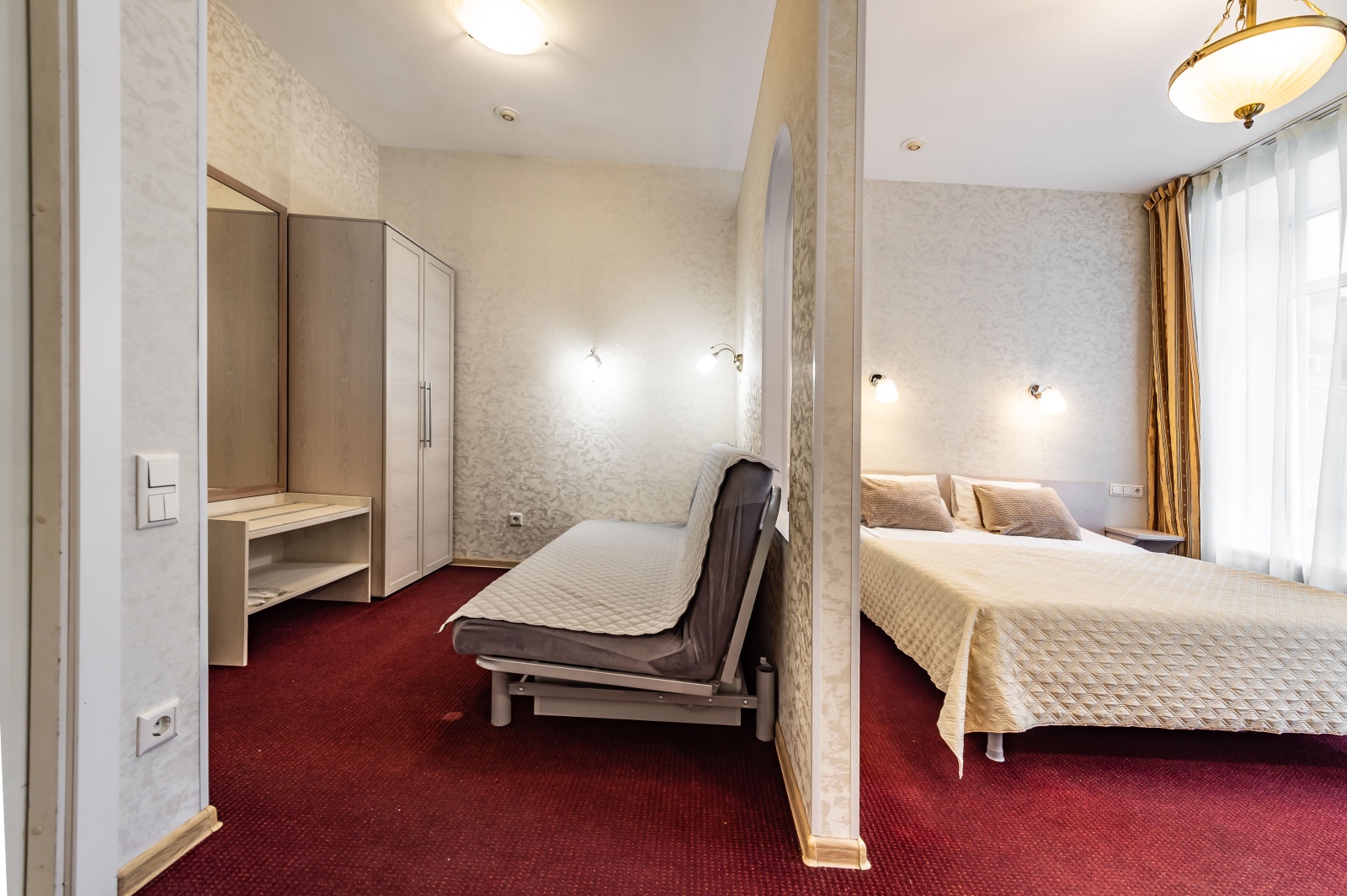 Просторный номер на Б.Конюшенной