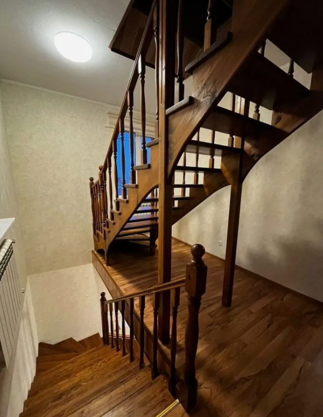Аренда комфортабельного 5-к. дома, 400 м²
