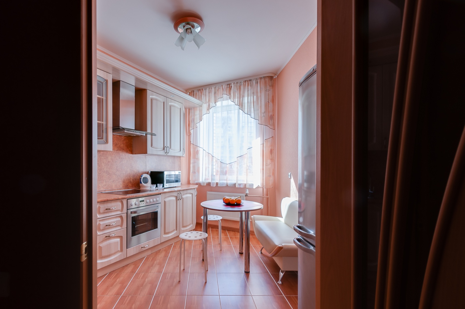 Однокомнатна квартира около НИИ Джанелидзе