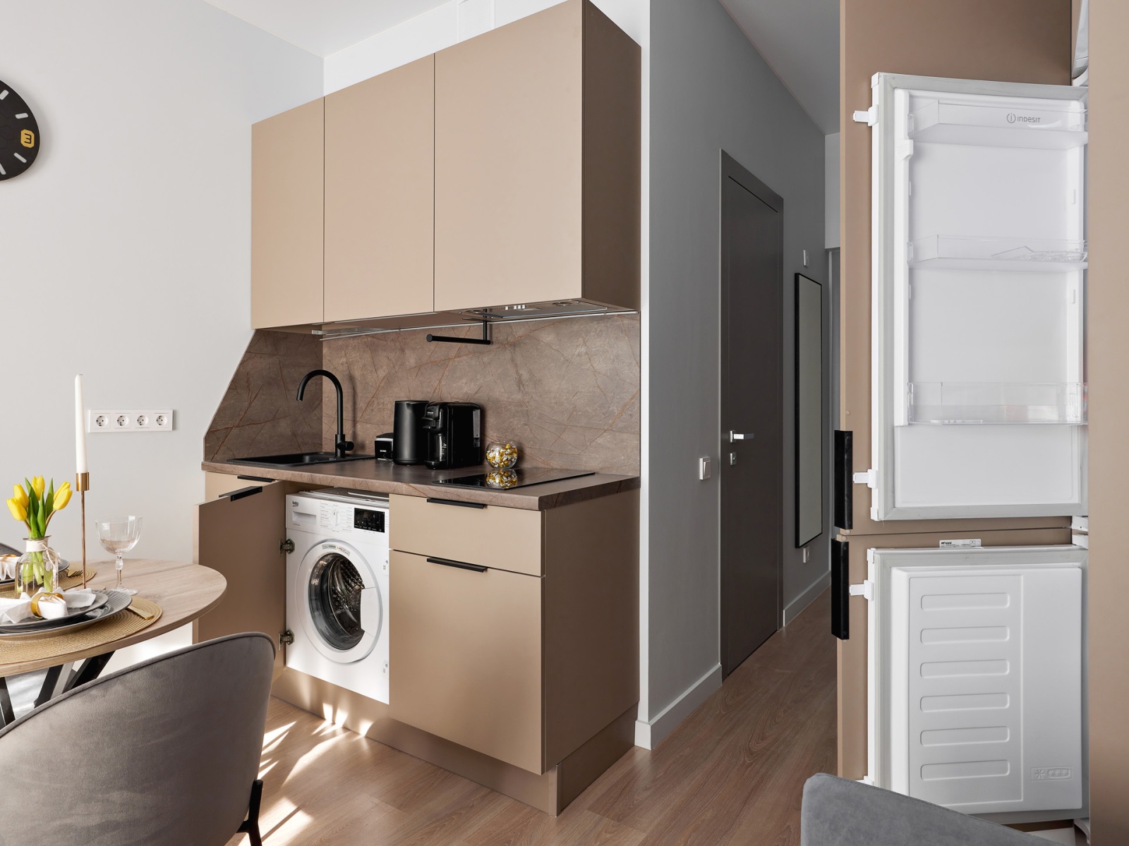 Студия у метро Приморская "Капучино"