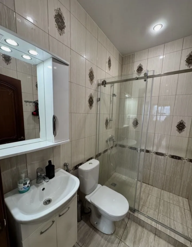 Аренда комфортабельного 5-к. дома, 307,7 м²
