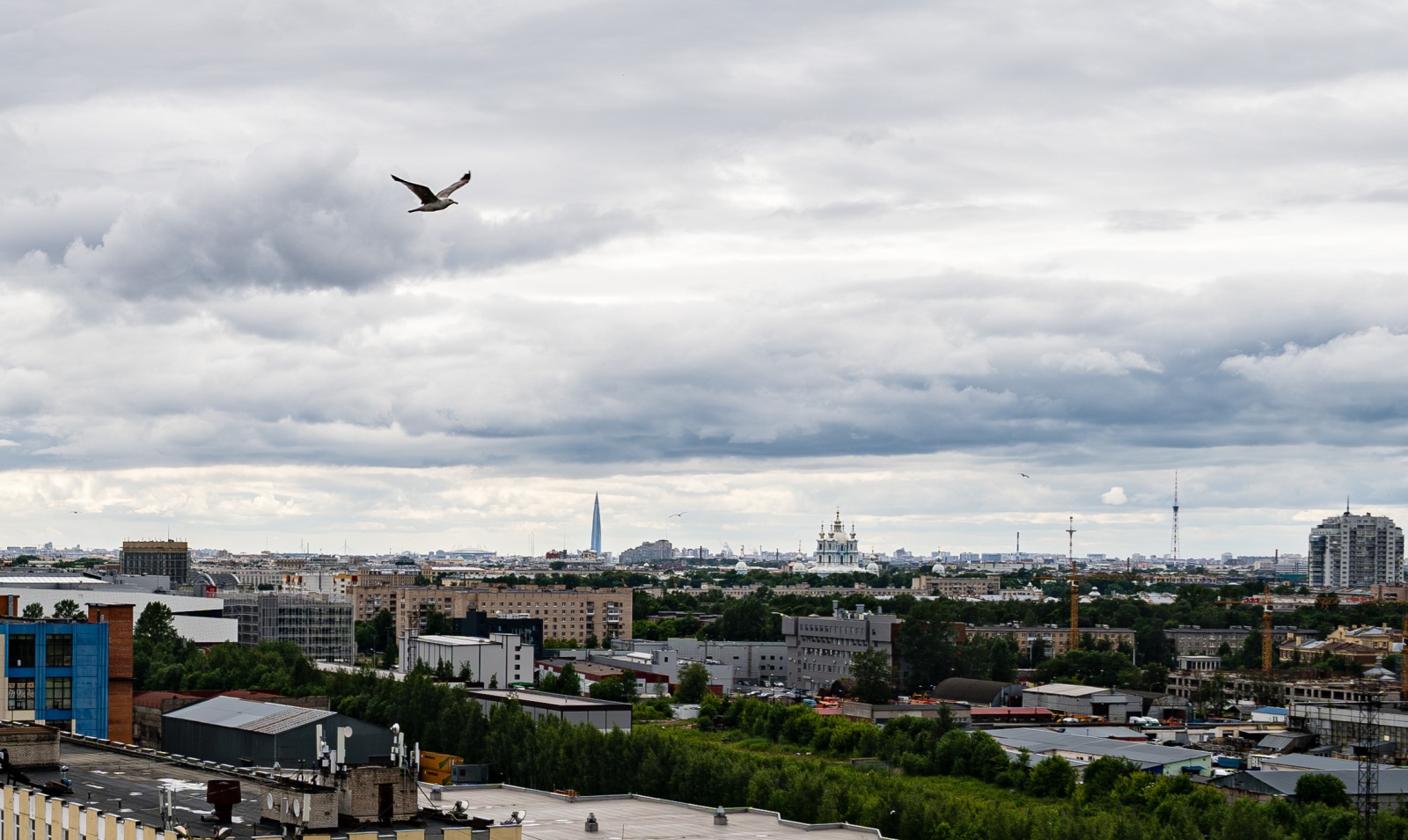 Inndays Apartments на Ладожской