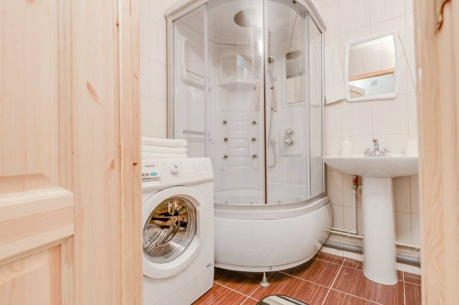 Двухкомнатная квартира около метро "Московская"