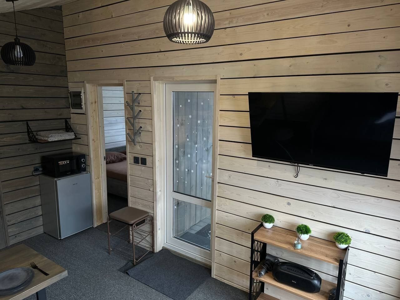 Уютный дом c чанoм и бaнeй для незабываемого oтдыхa