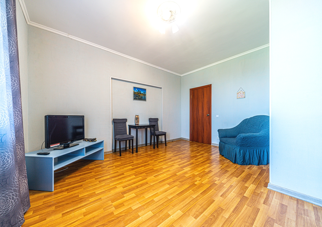 Двухкомнатная квартира около института Профсоюзов