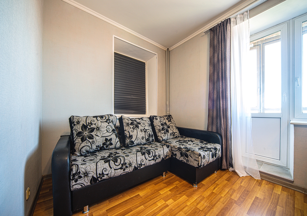 Двухкомнатная квартира около института Профсоюзов