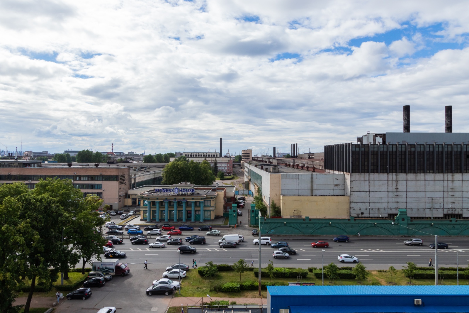 Стильная студия с дизайнерским ремонтом