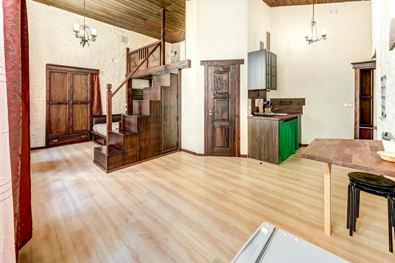 Двухуровневые апартаменты в самом центре