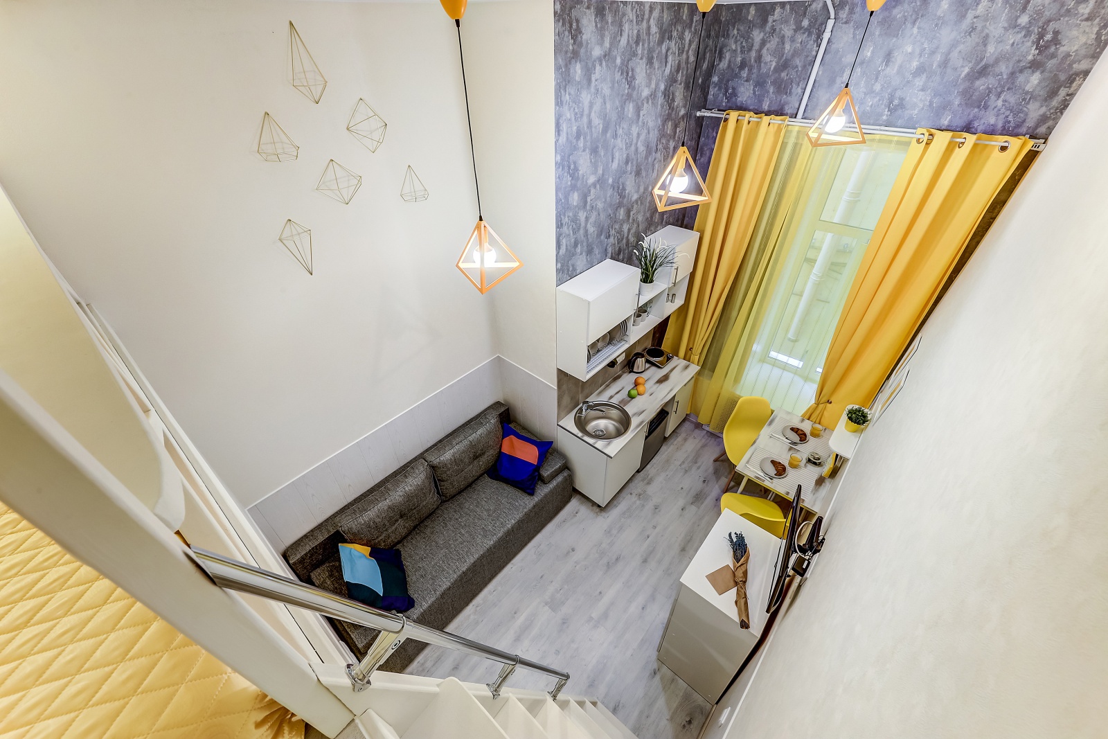 Двухуровневая студия на Моховой 32