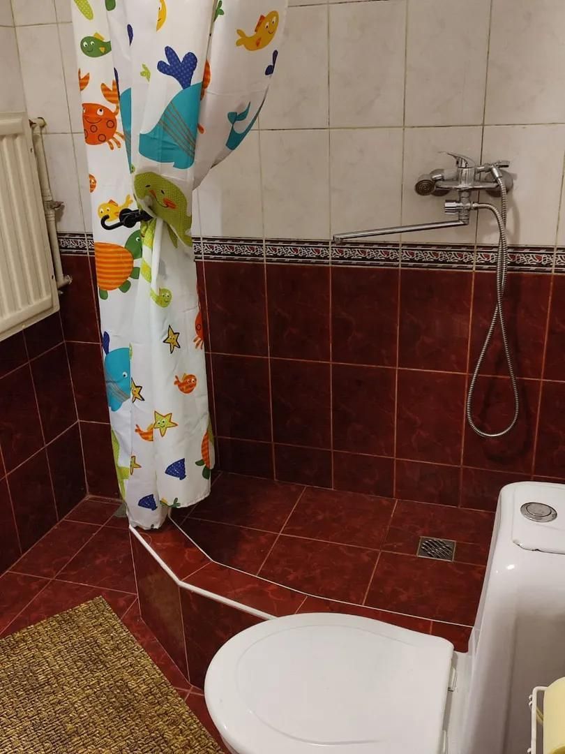 3-комнатная квартира в бывшем особняке князя Трубецкого.