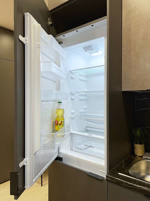 Отличная квартира в Адмиралтейском районе Санкт-Пeтербургa на берегу Обводного канала!