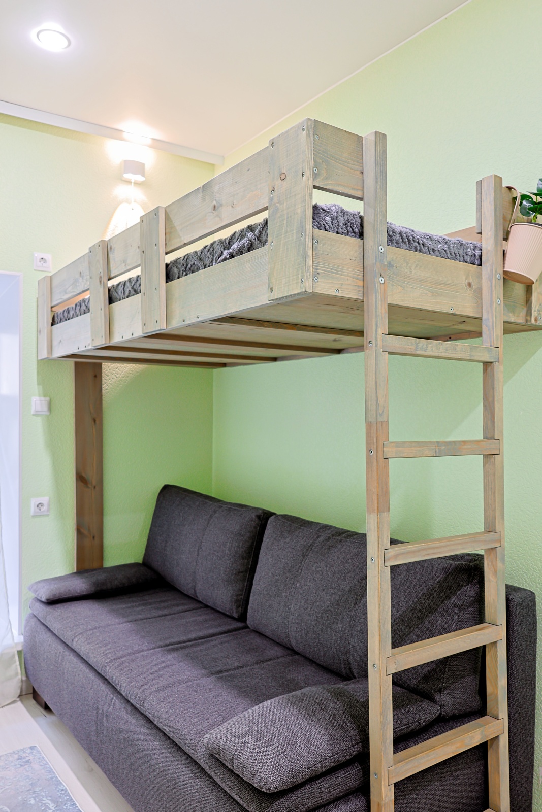 Уютная студия в центре Санкт-Петербурга