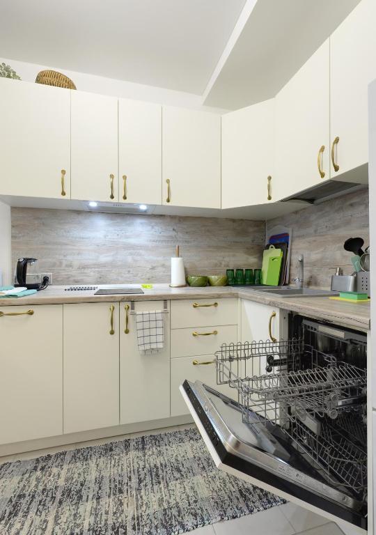 Апартаменты GreenGrey на Дальневосточном