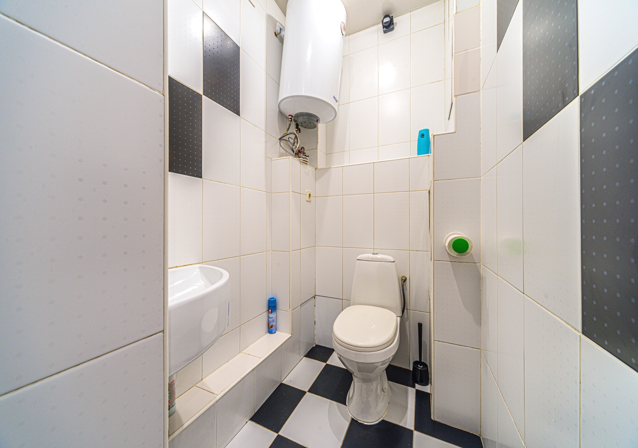 Двухкомнатная квартира около института Профсоюзов