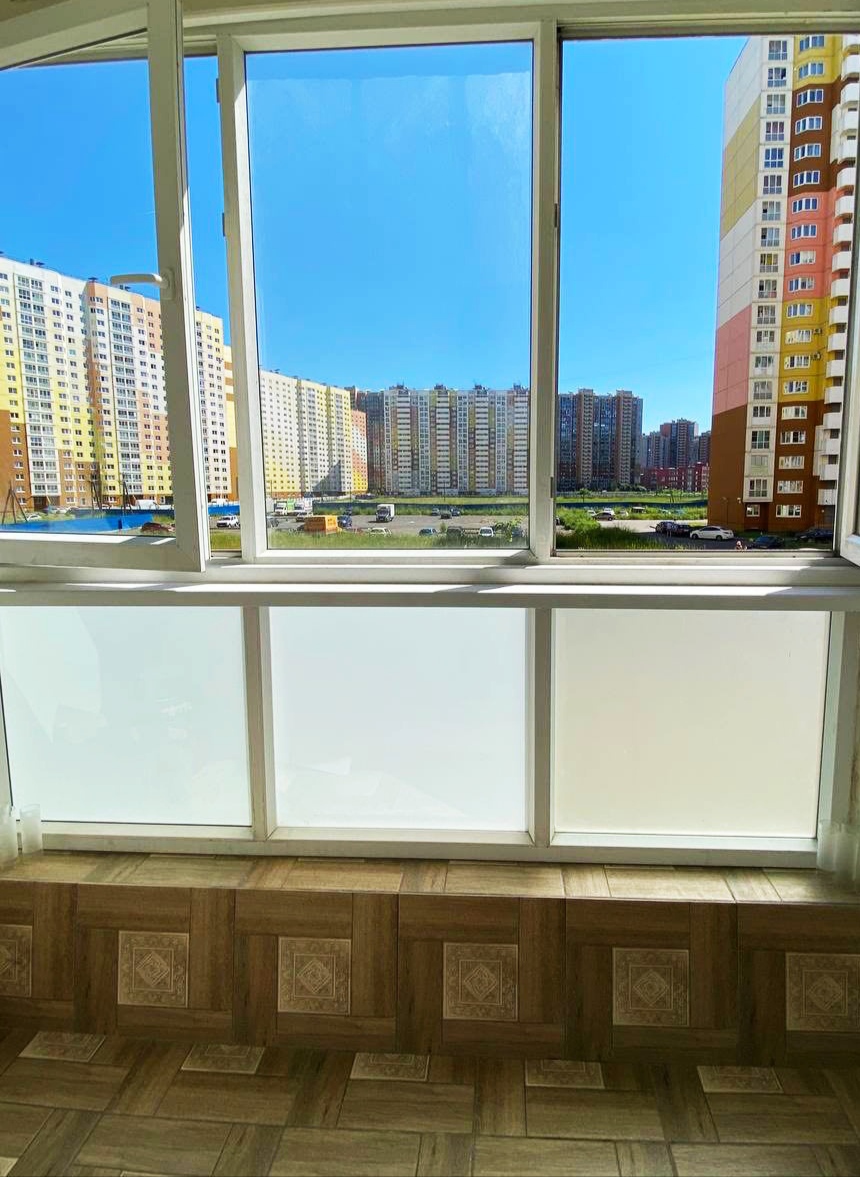 Час, Сутки, Полгода. Евродвушка в 10 минутах от метро Комендантский проспект. Размещение до 6-и гостей. На метро до Невского проспекта и Эрмитажа 15 минут.