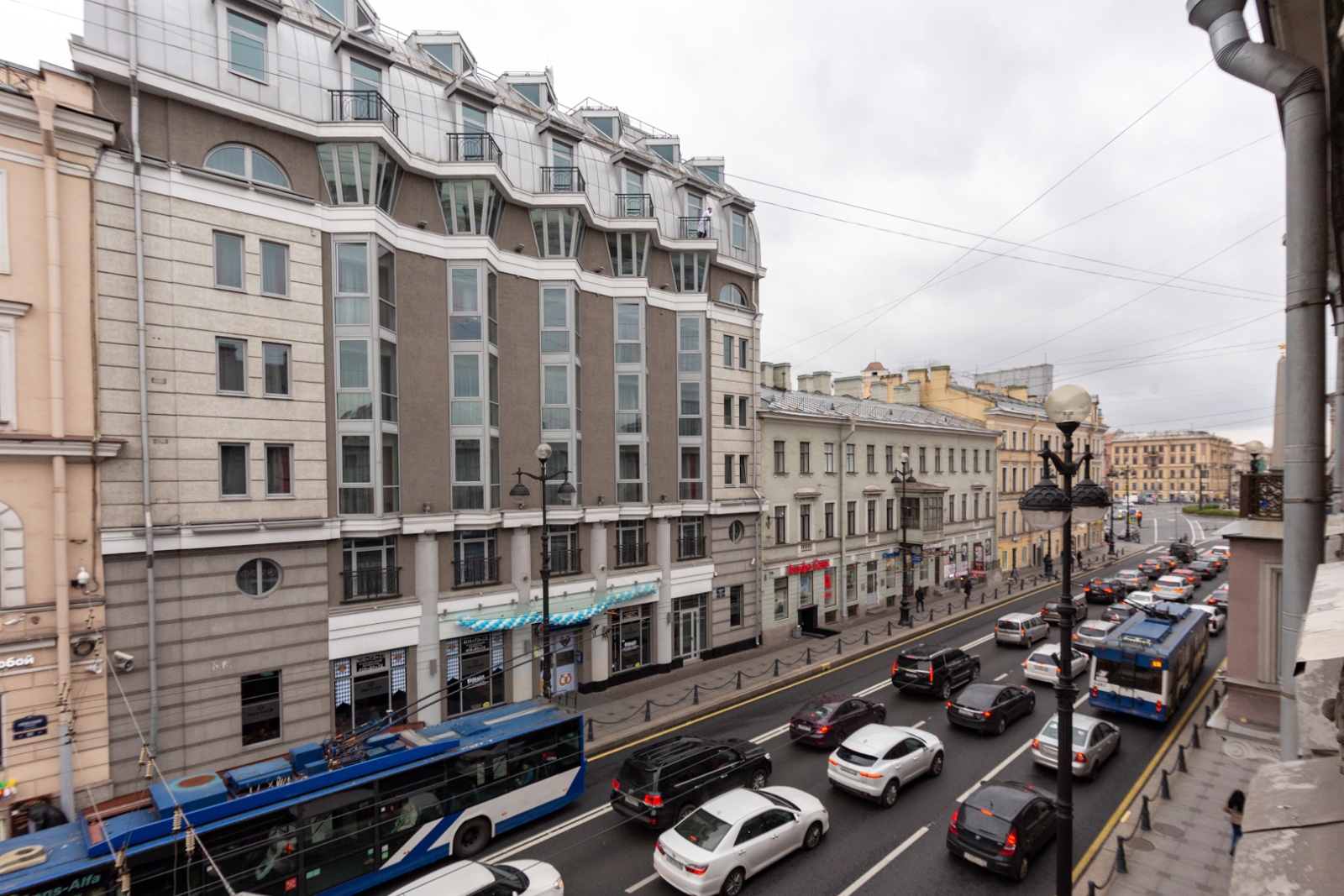 2-к квартира на Невский пр-т, 124