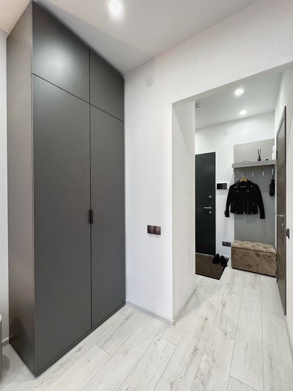 Отличная квартира в Адмиралтейском районе Санкт-Пeтербургa на берегу Обводного канала!