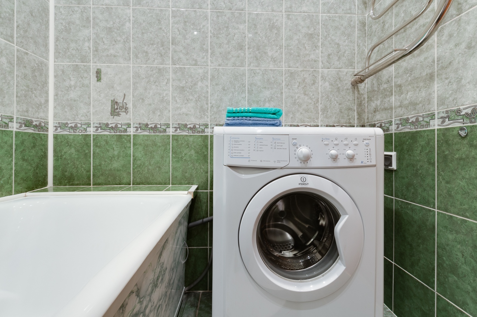 Однокомнатна квартира около НИИ Джанелидзе