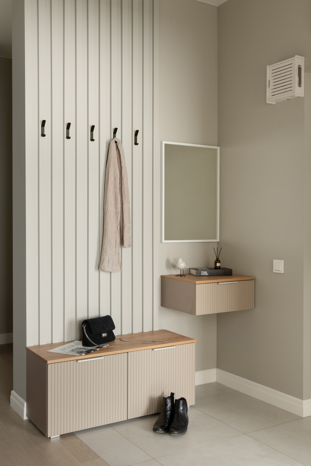 Большая трешка с парковкой