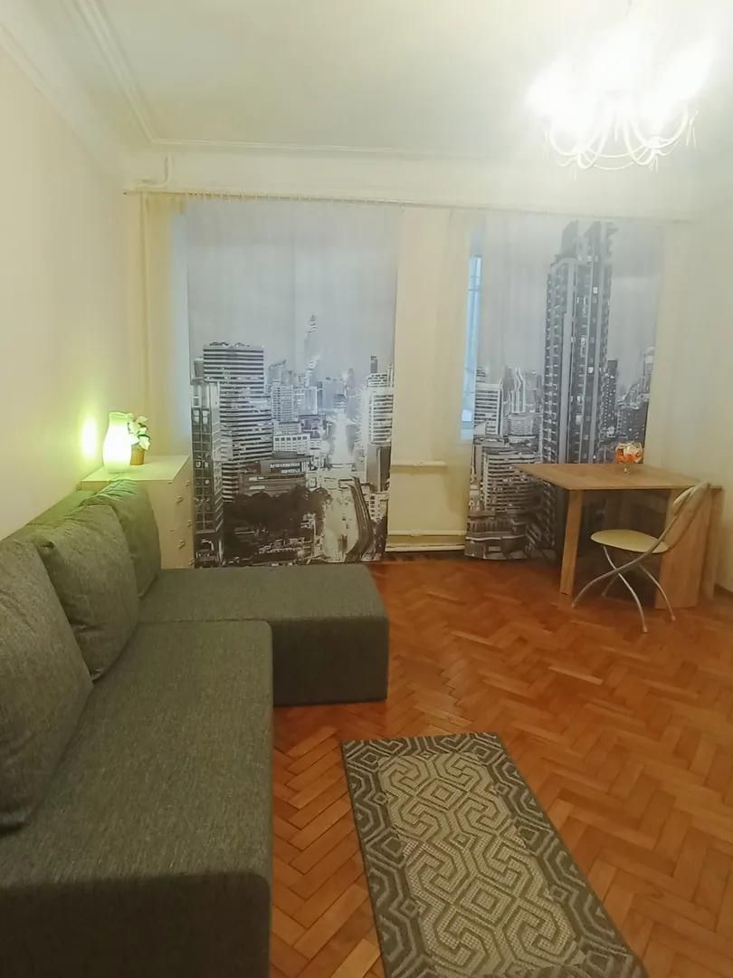 Квартира у Дворцовой набережной.