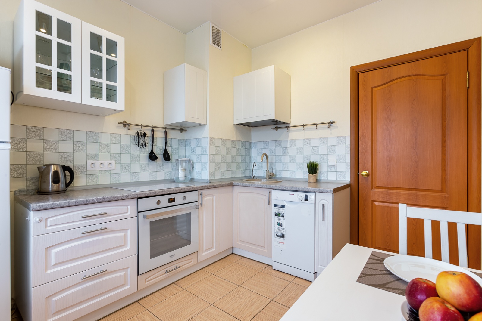 Однокомнатная на Фермском 32