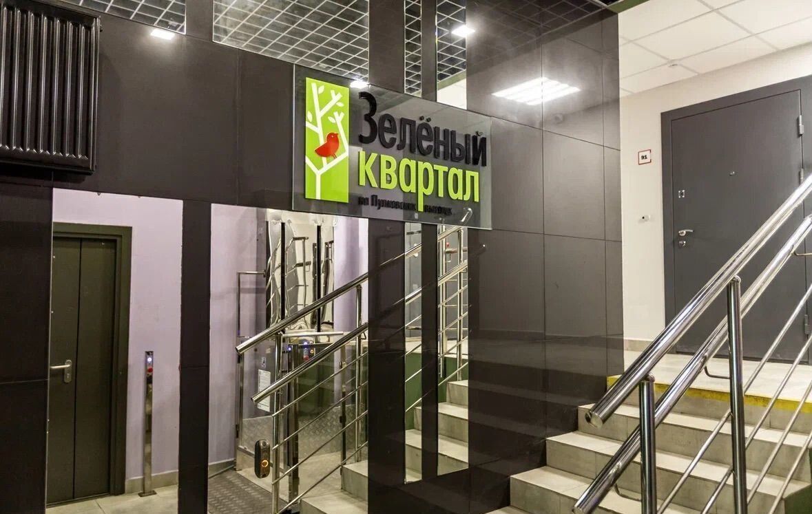 Кваpтира нa манcapднoм этaжe с террасoй рядом с аэропортoм ПУЛKОBO 