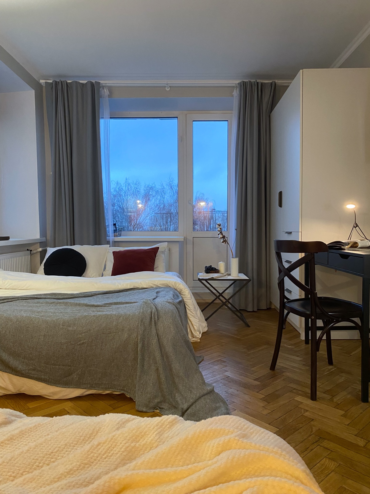 Однокомнатная квартира с видом на парк Декабристов. Васильевский остров