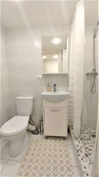 Квартира в пяти минутах от станции метро Петроградская. 