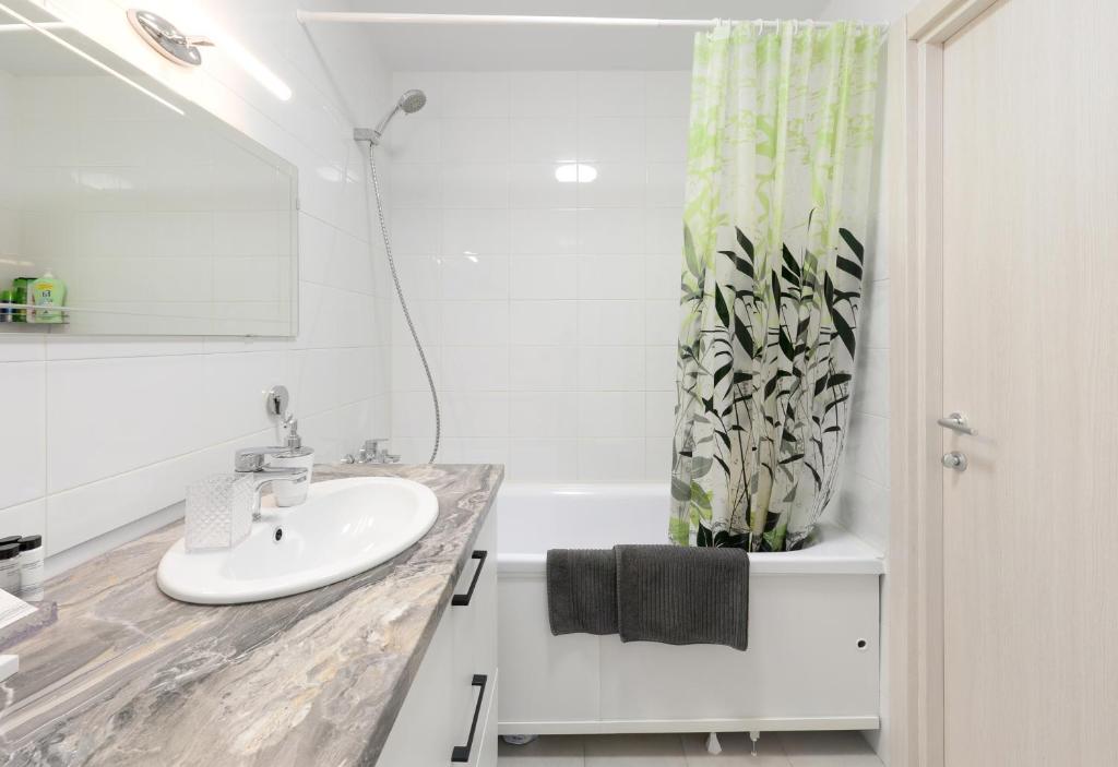 Апартаменты GreenGrey на Дальневосточном