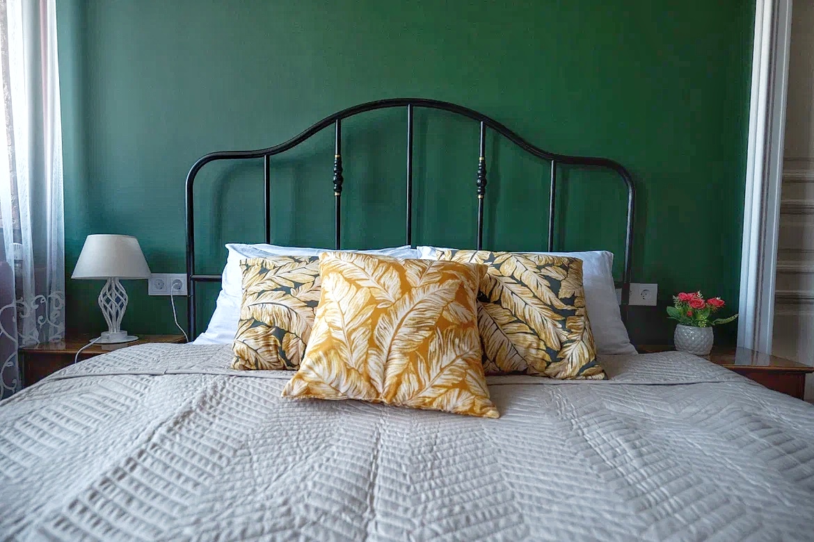 Аутентичная квартира на Жуковского