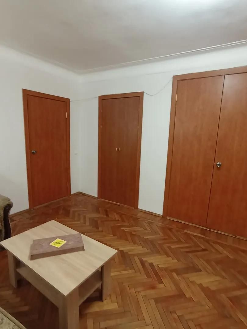 3-комнатная квартира в бывшем особняке князя Трубецкого.