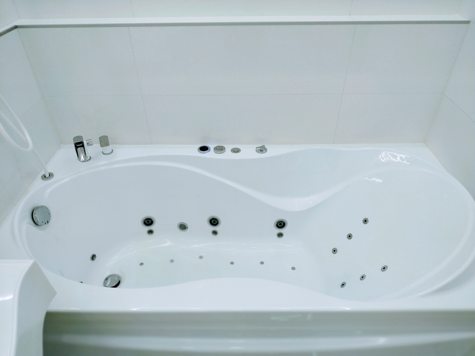 Белоснежные апартаменты, парящие над Петербургом