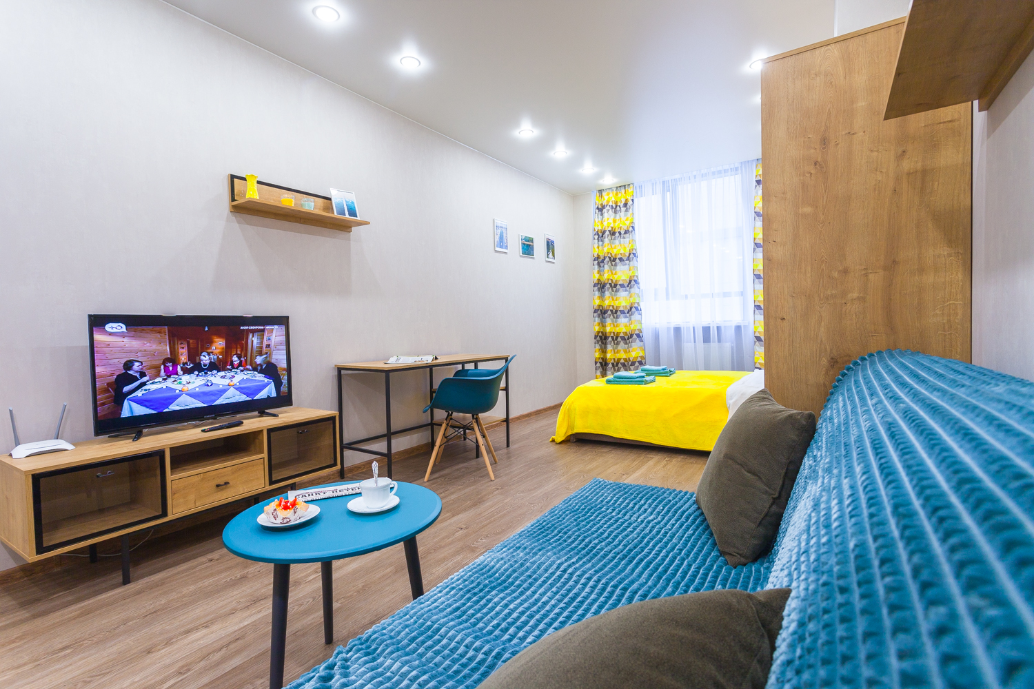 Дизайнерская студия в ЖК "Граф Орлов" (жёлтые)