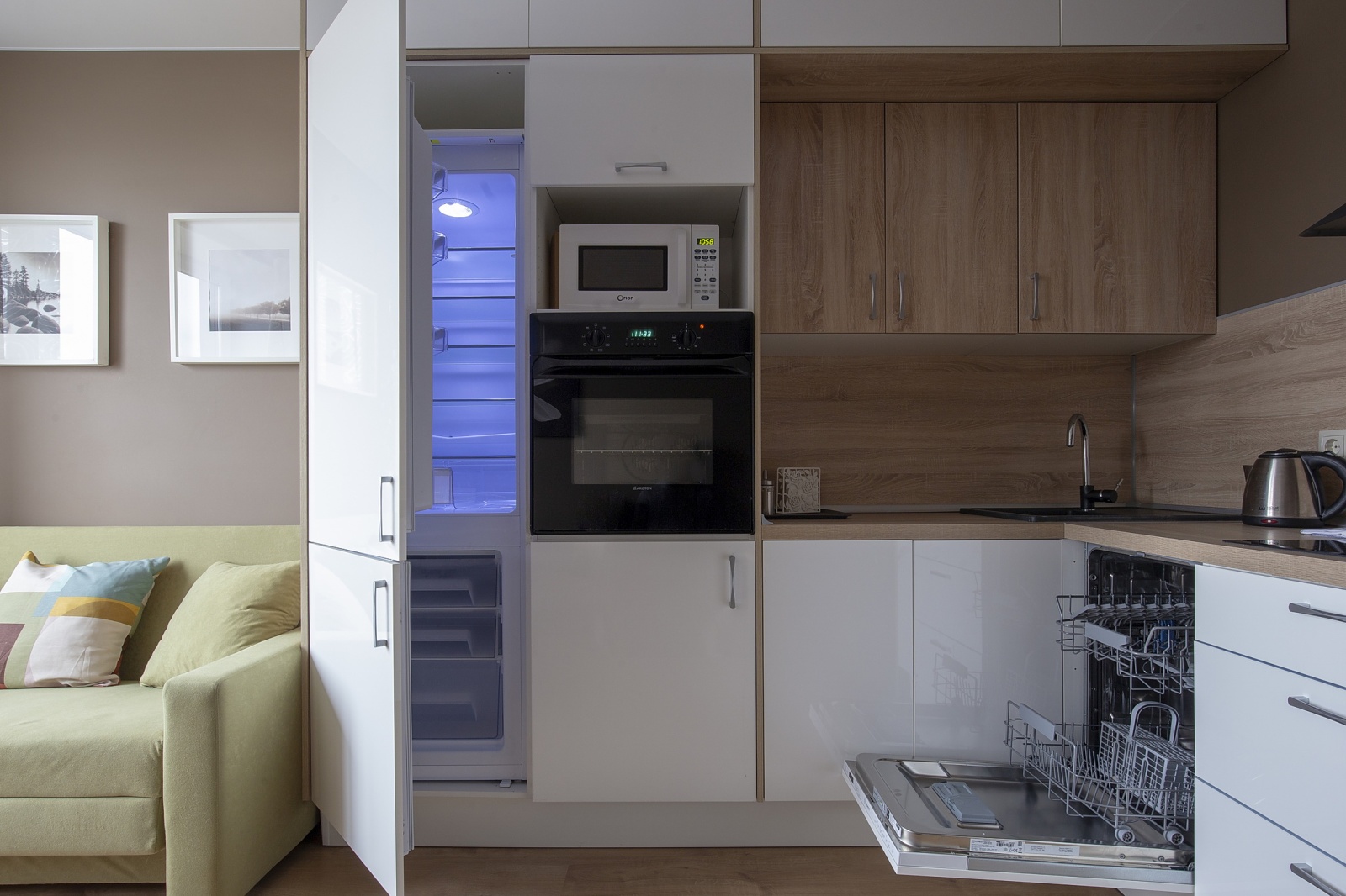 Просторные светлые апартаменты Город Рек на набережной реки Невы (ЖК Мегалит)