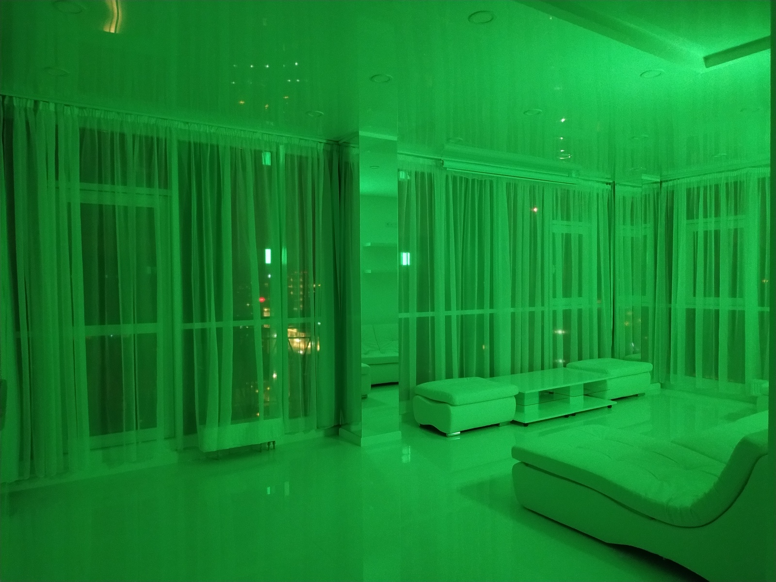 Белоснежные апартаменты, парящие над Петербургом