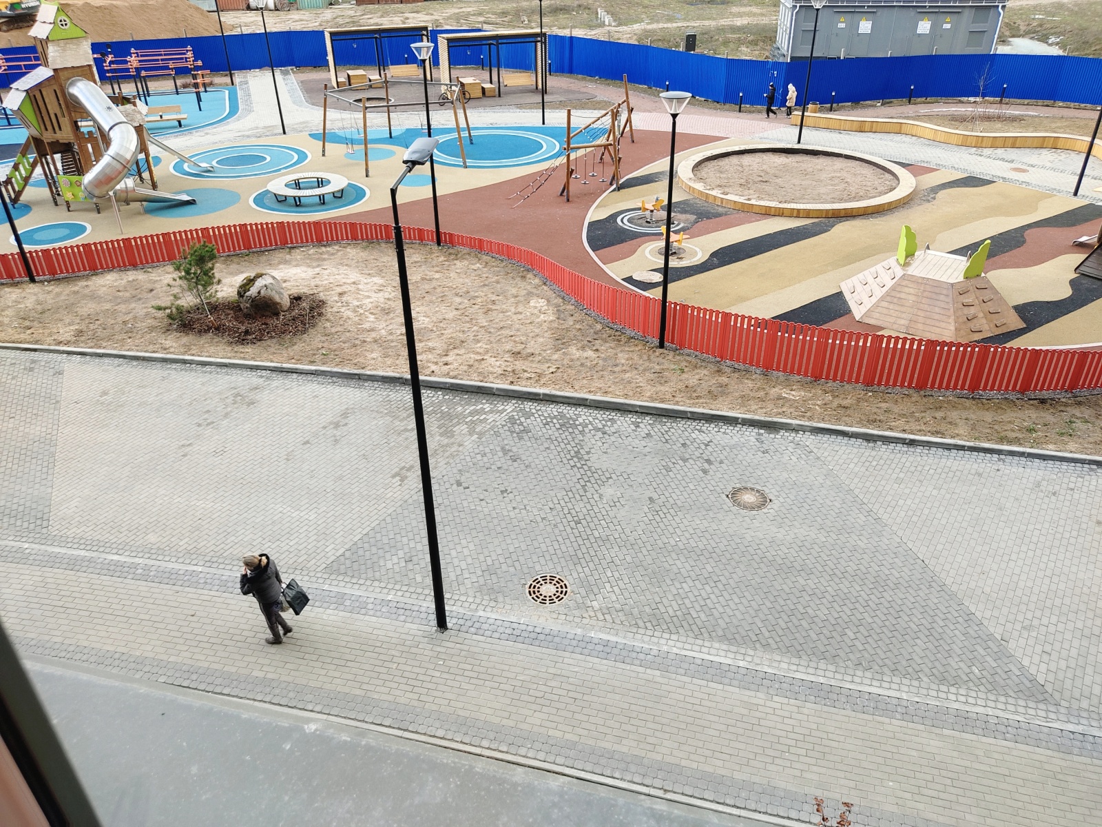 Пара суток на Авиаторов Балтики 25