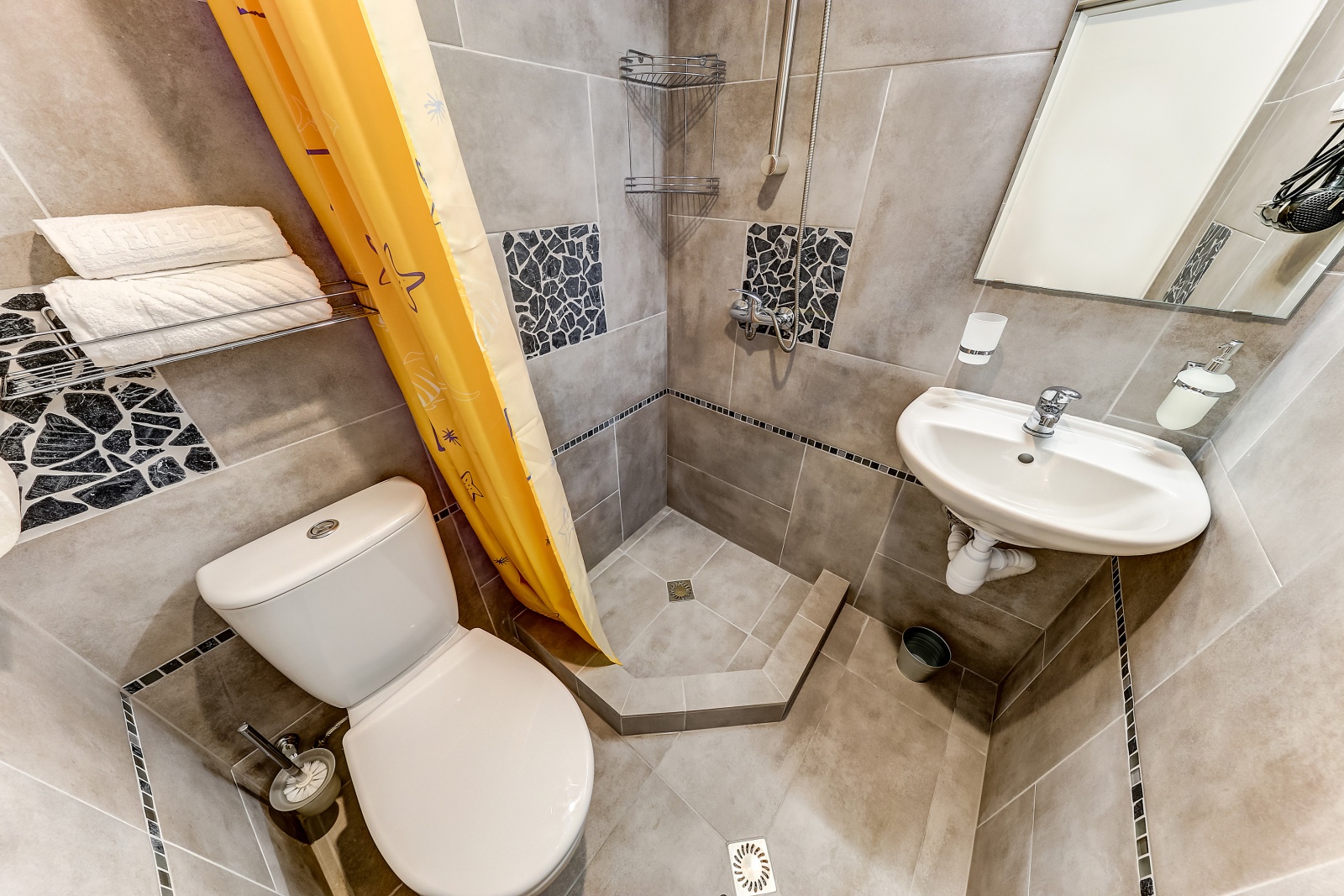 Двухуровневая студия на Моховой 32